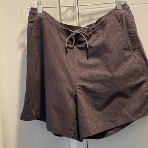 Athleta 5” Marin Board Shorts Medium Black Stripe.